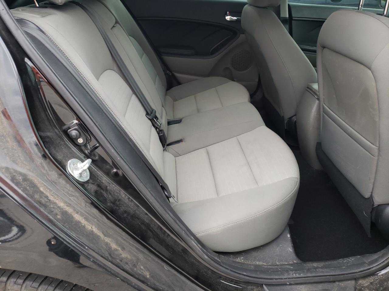 Photo 6 from auction – 2014 KIA FORTE EX with VIN KNAFX5A80E5233424