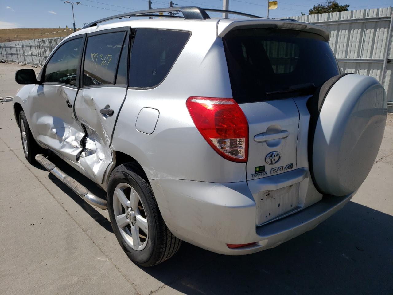 Photo 3 from auction – 2007 TOYOTA RAV4 with VIN JTMBD33V675121442