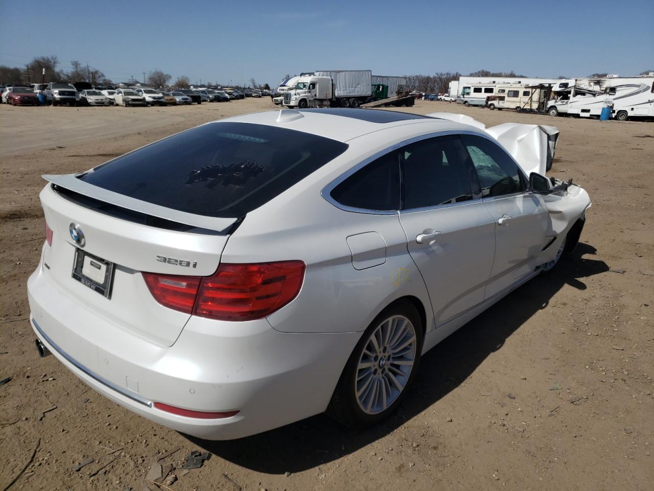 Photo 4 from auction – 2014 BMW 328 XIGT with VIN WBA3X5C59ED557953