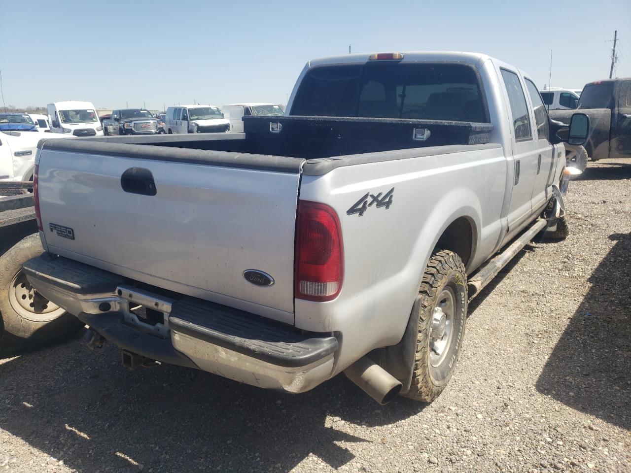 Photo 4 from auction – 2002 FORD F250 SUPER with VIN 1FTNW21F02ED29113