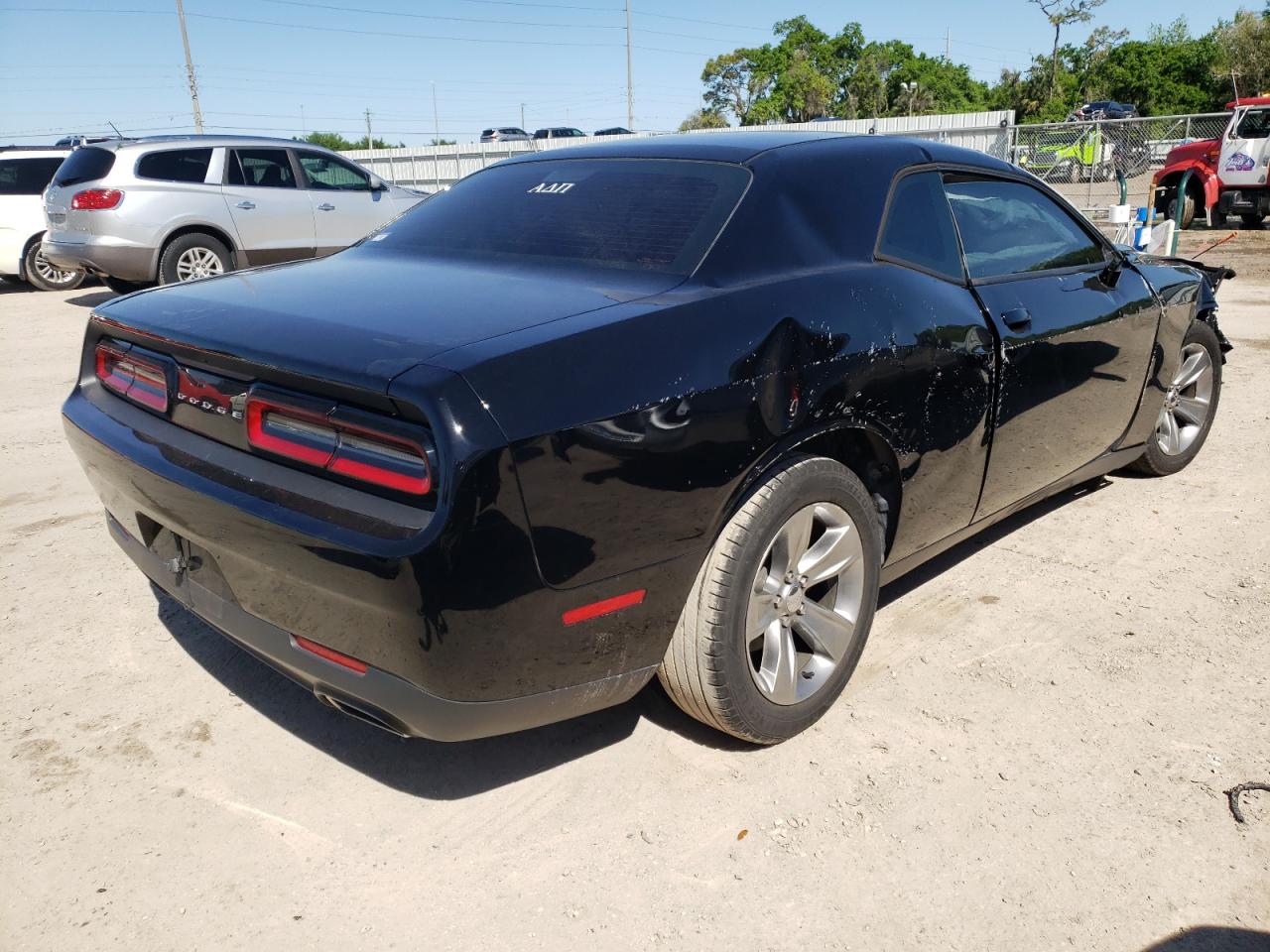 Photo 4 from auction – 2016 DODGE CHALLENGER with VIN 2C3CDZAG4GH101313