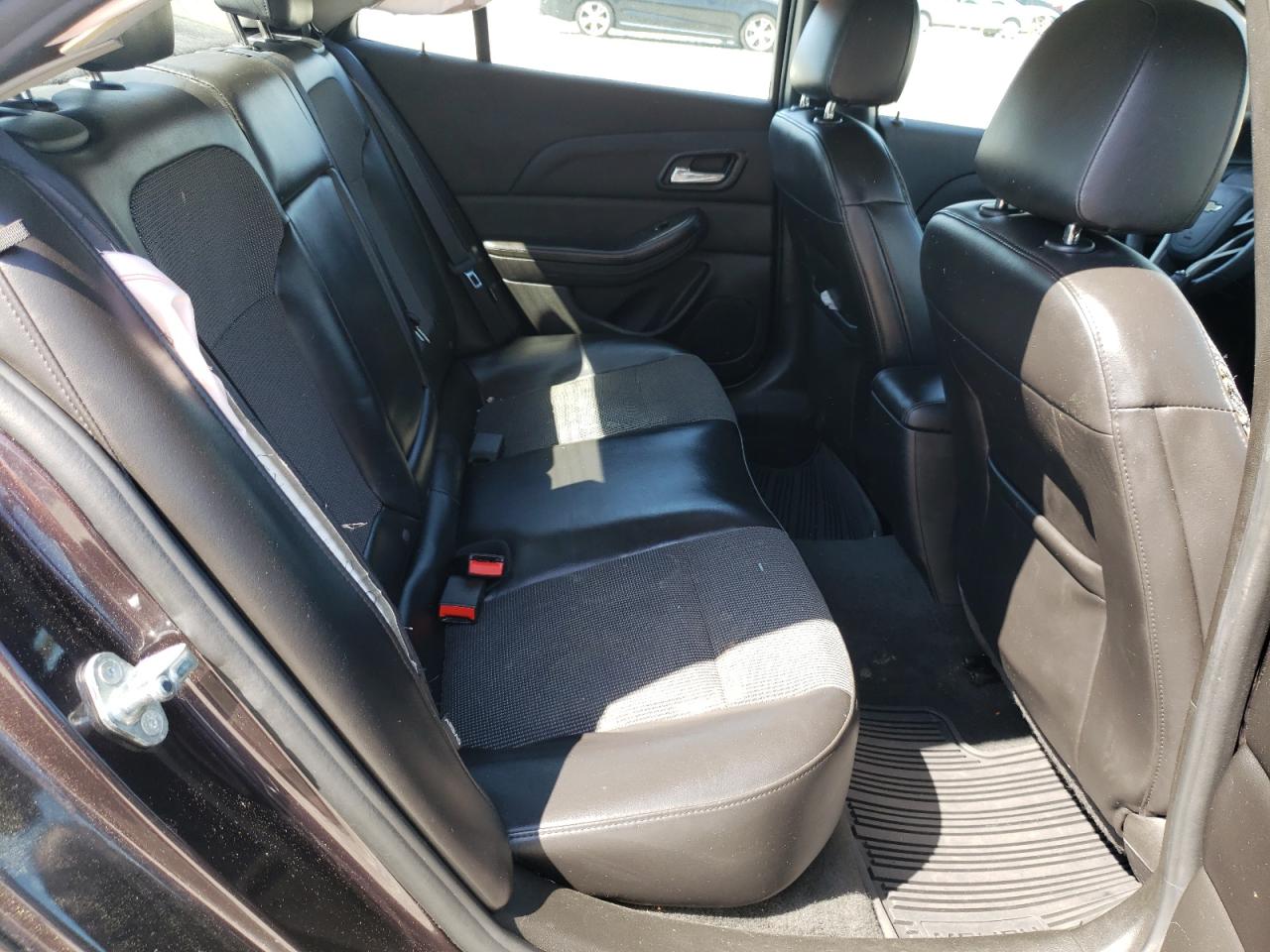 Photo 6 from auction – 2015 CHEVROLET MALIBU 1LT with VIN 1G11C5SL1FF282759