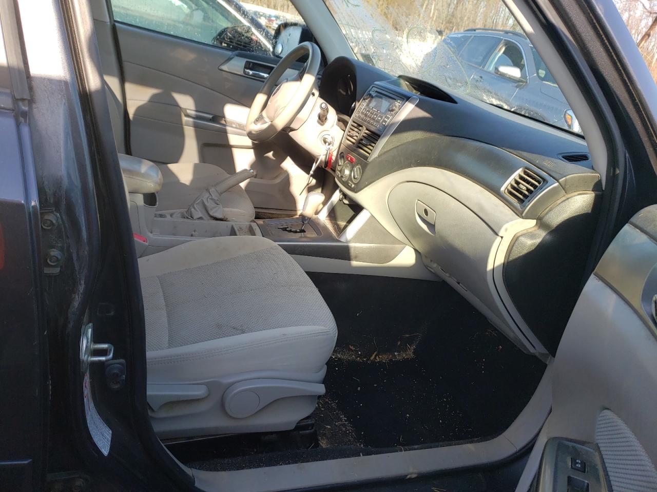 Photo 5 from auction – 2012 SUBARU FORESTER 2 with VIN JF2SHADC0CH464652