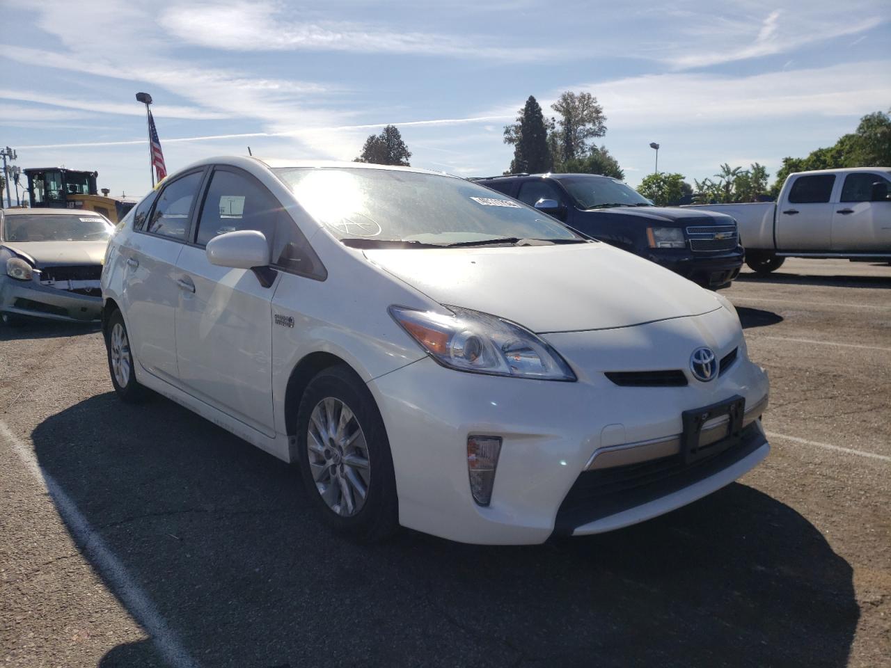 TOYOTA PRIUS PLUG 2014 with VIN JTDKN3DPXE3056469 - Photo from auction