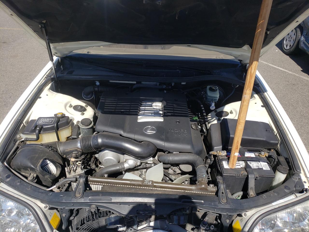 Photo 7 from auction – 2000 LEXUS LS 400 with VIN JT8BH28F5Y0172329