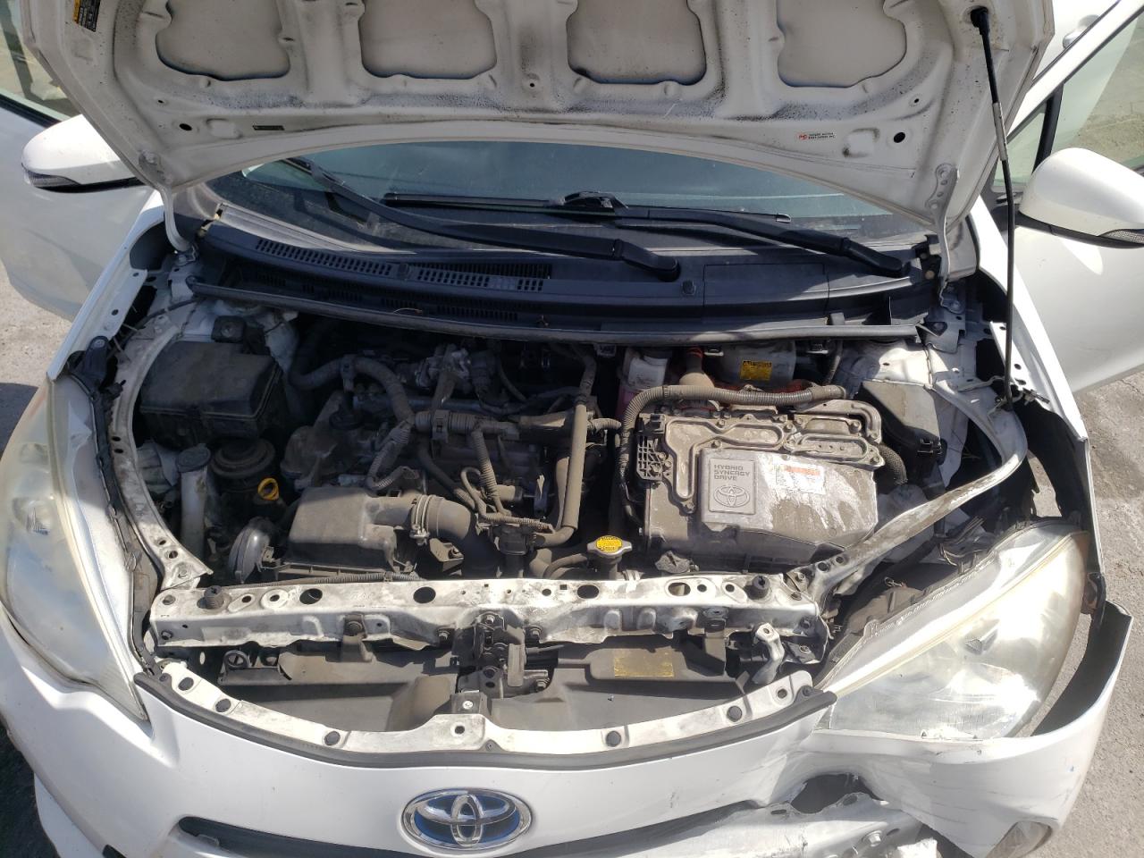 Photo 7 from auction – 2012 TOYOTA PRIUS C with VIN JTDKDTB32C1019234