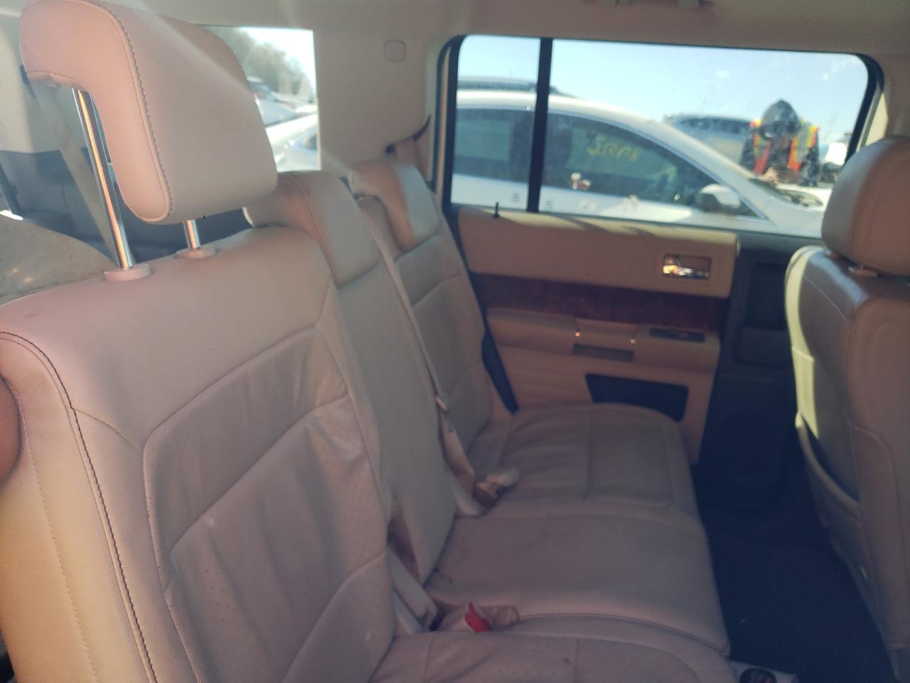 Photo 6 from auction – 2011 FORD FLEX LIMIT with VIN 2FMGK5DC4BBD31820