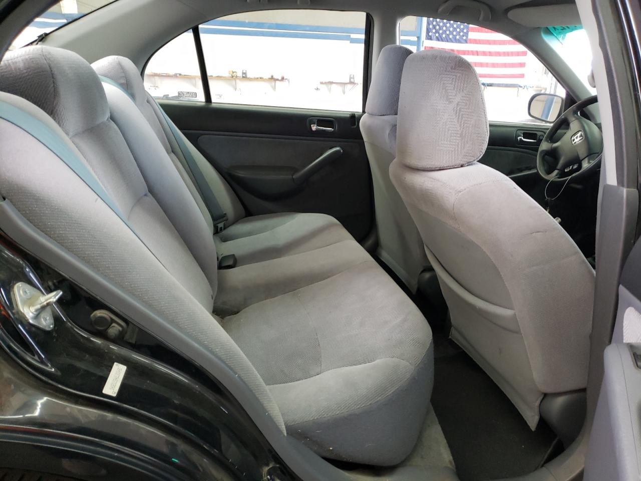 Photo 6 from auction – 2002 HONDA CIVIC LX with VIN 1HGES15542L033452