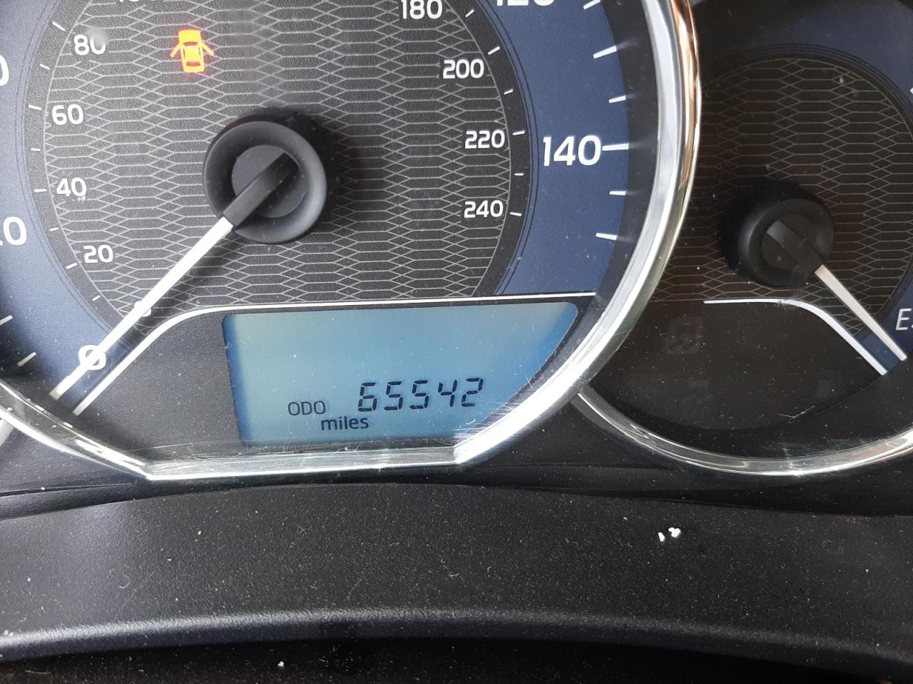 Photo 8 from auction – 2015 TOYOTA COROLLA EC with VIN 5YFBPRHE6FP358842