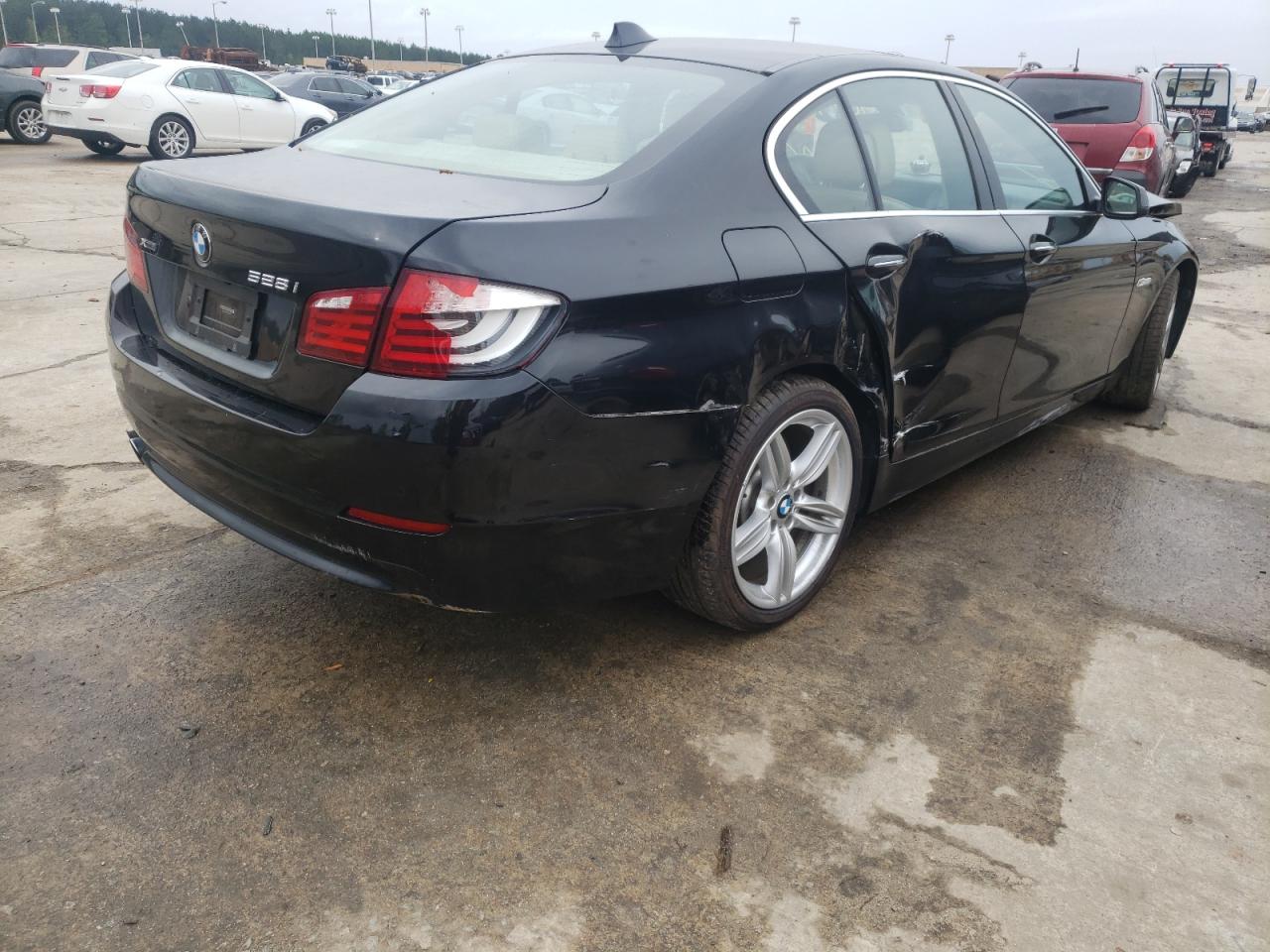 Photo 4 from auction – 2013 BMW 528 XI with VIN WBAXH5C56DD108212