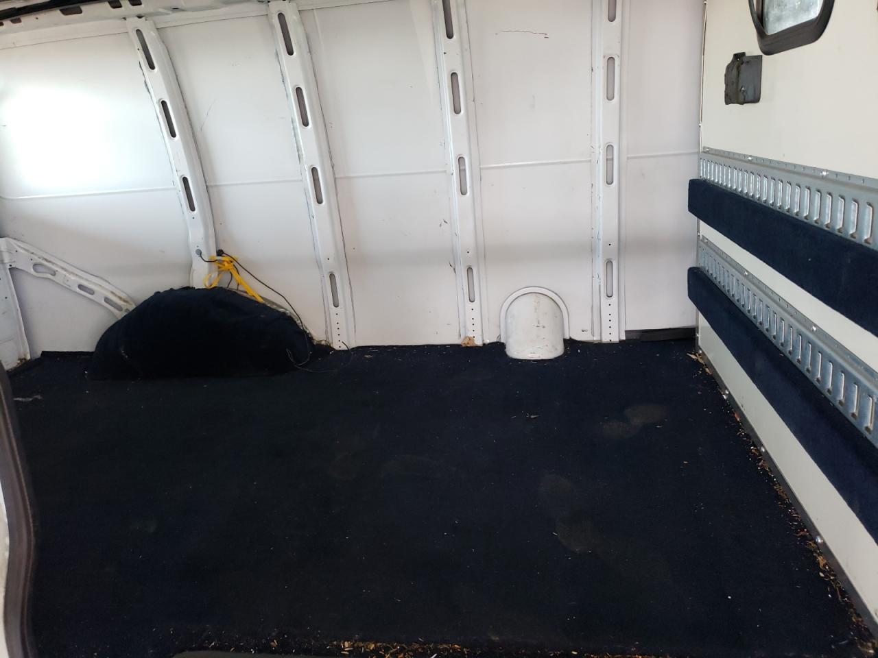 Photo 6 from auction – 2012 CHEVROLET EXPRESS G1 with VIN 1GCSGAFX5C1106960