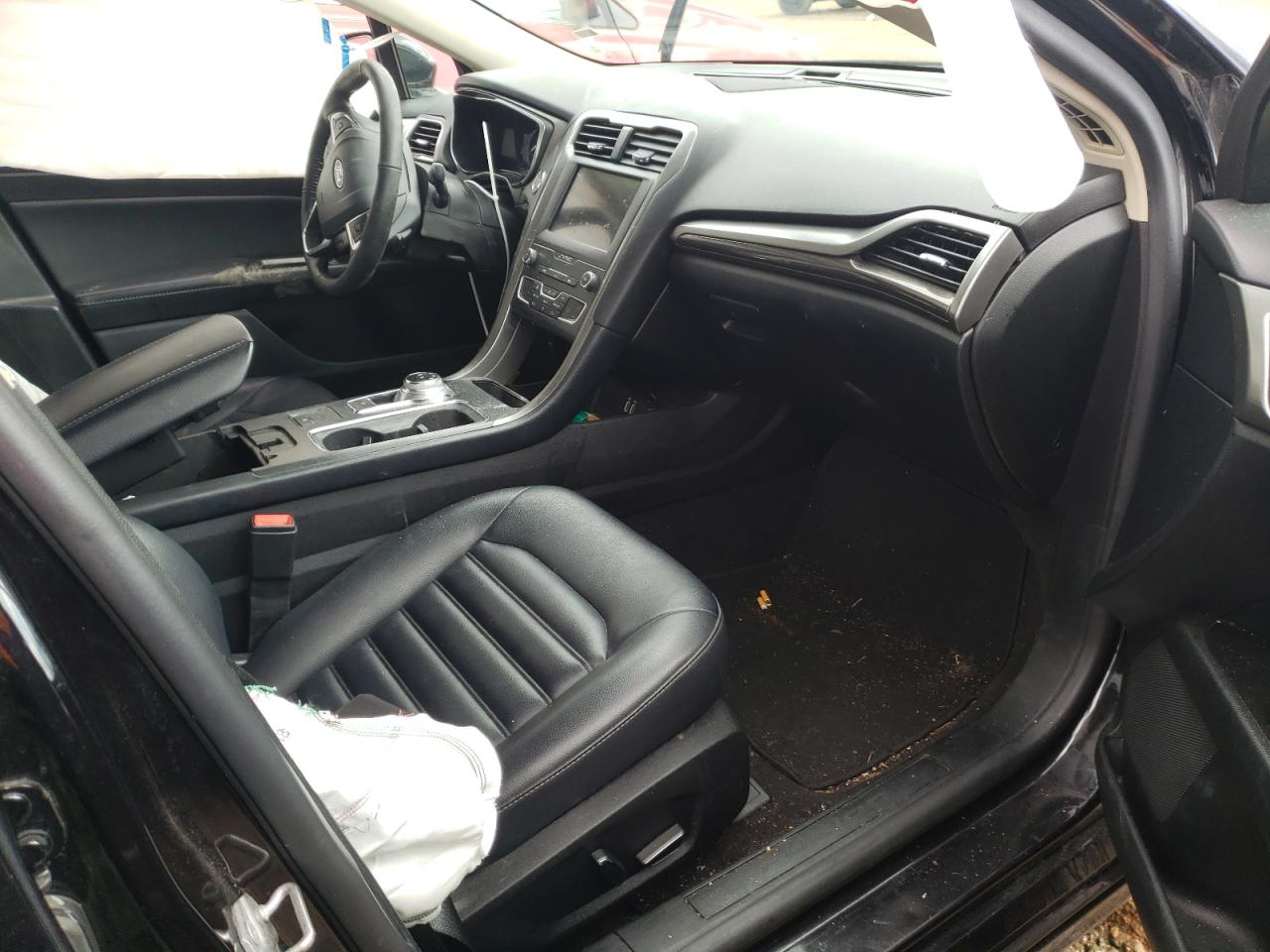Photo 5 from auction – 2019 FORD FUSION SEL with VIN 3FA6P0CD0KR236791