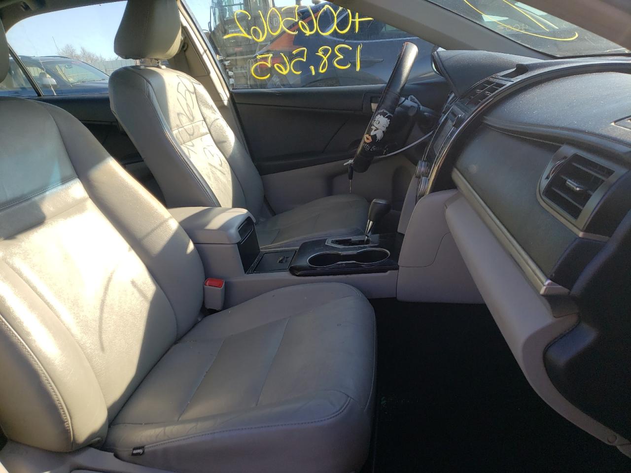 Photo 5 from auction – 2012 TOYOTA CAMRY BASE with VIN 4T1BF1FK8CU190760