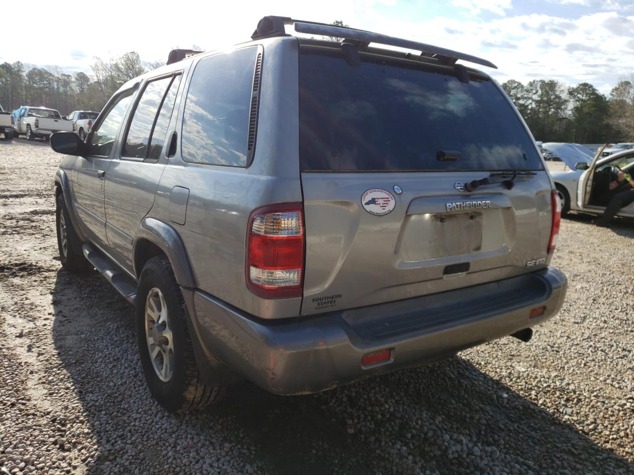 Photo 3 from auction – 2001 NISSAN PATHFINDER with VIN JN8DR07Y61W517924