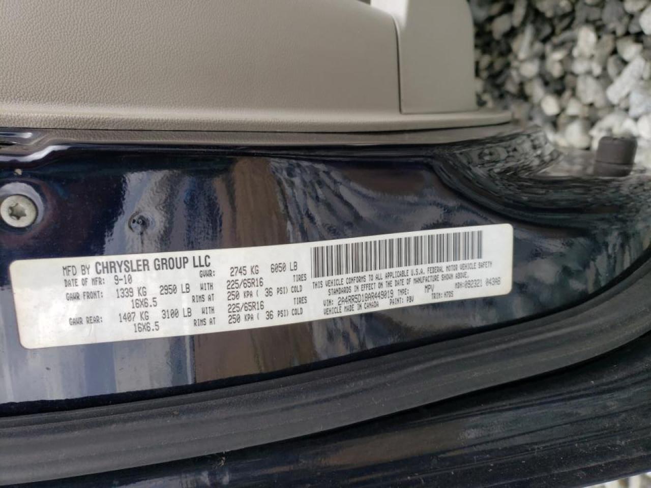 Photo 10 from auction – 2010 CHRYSLER TOWN & COU with VIN 2A4RR5D18AR449019