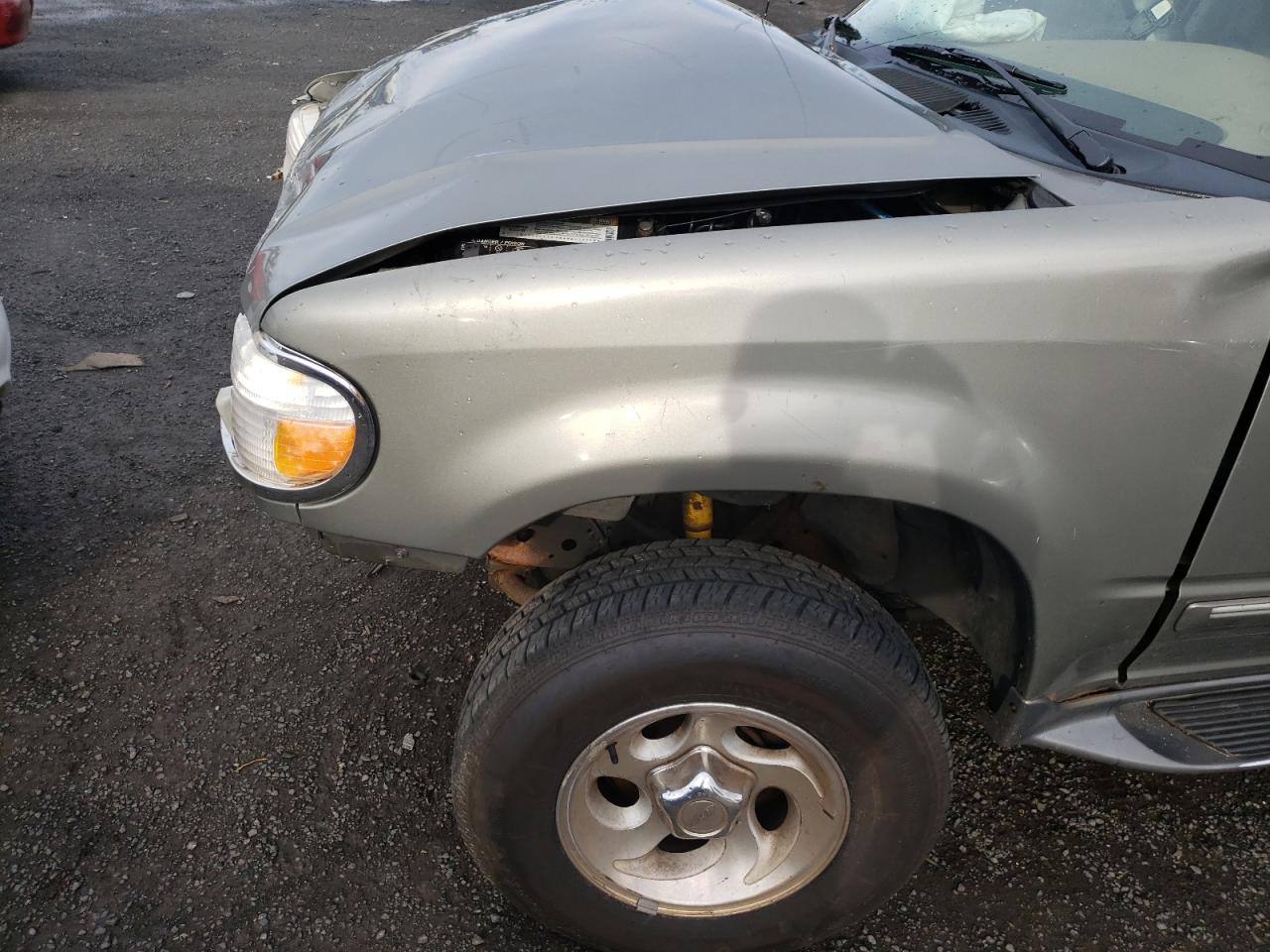 Photo 9 from auction – 2001 FORD EXPLORER X with VIN 1FMZU73E31ZA41677