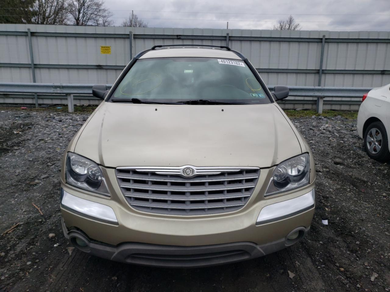 Photo 9 from auction – 2005 CHRYSLER PACIFICA T with VIN 2C8GF68425R576451