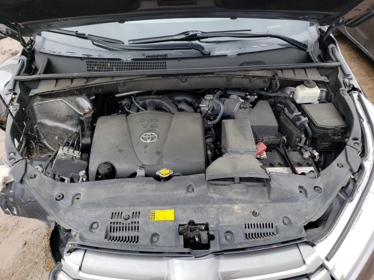 Photo 7 from auction – 2017 TOYOTA HIGHLANDER with VIN 5TDJZRFH5HS508372