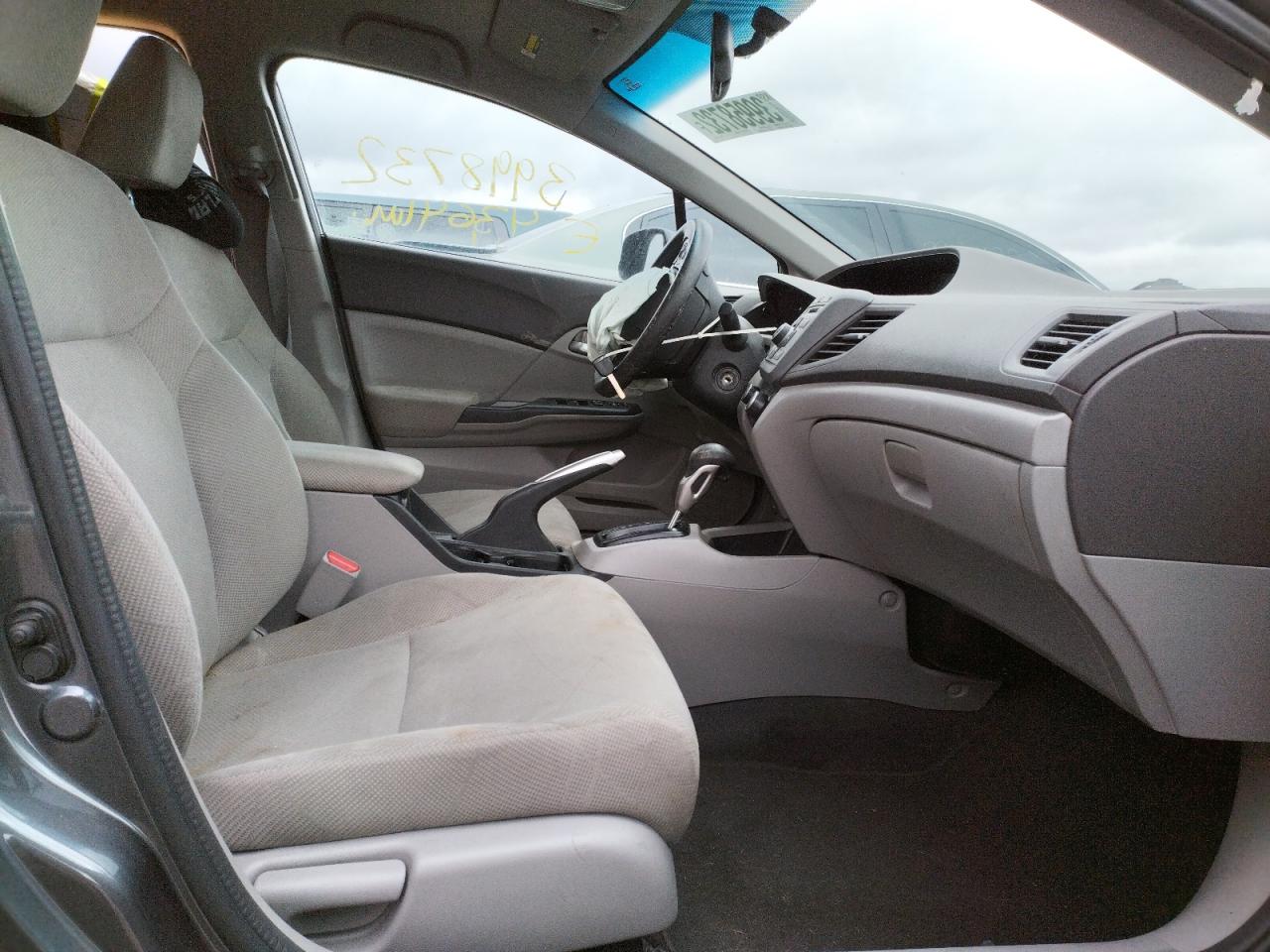 Photo 5 from auction – 2012 HONDA CIVIC LX with VIN 19XFB2F53CE102245