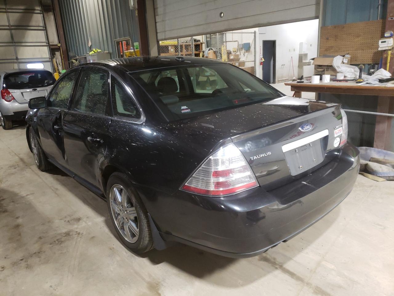 Photo 3 from auction – 2009 FORD TAURUS LIM with VIN 1FAHP25W99G126746