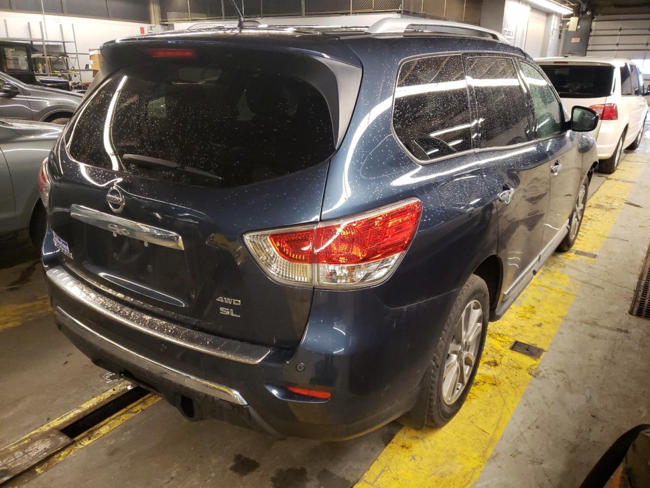 Photo 4 from auction – 2014 NISSAN PATHFINDER with VIN 5N1AR2MM2EC704690