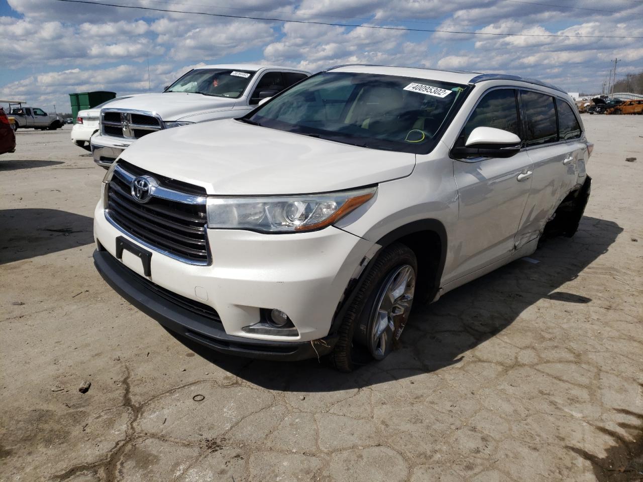 Photo 2 from auction – 2014 TOYOTA HIGHLANDER with VIN 5TDYKRFH8ES010407