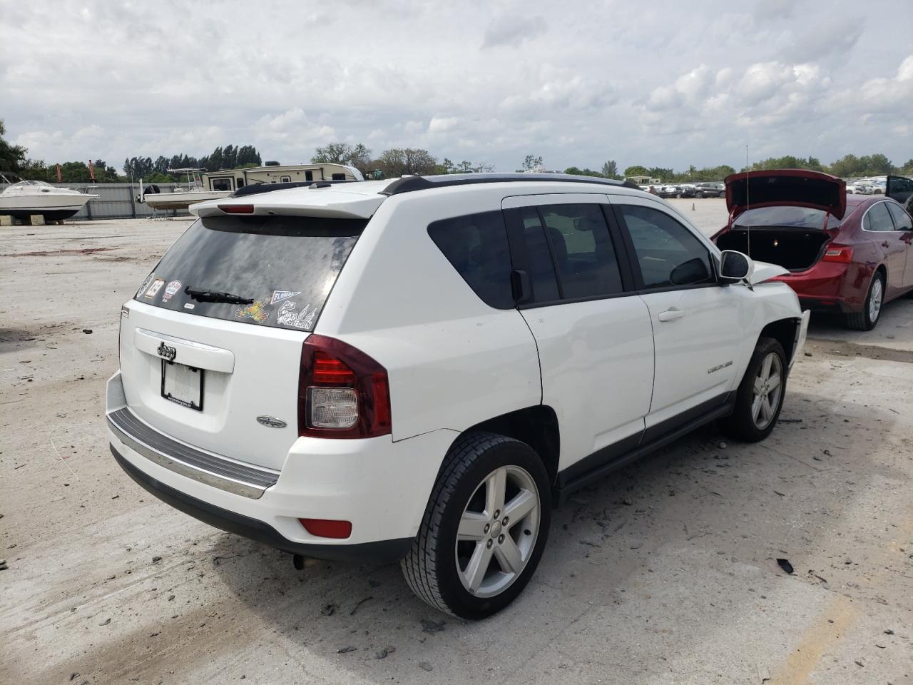Photo 4 from auction – 2014 JEEP COMPASS LA with VIN 1C4NJCEA7ED672529