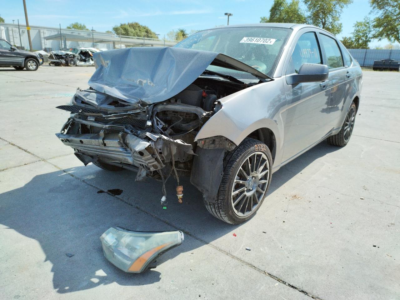 Photo 2 from auction – 2011 FORD FOCUS SES with VIN 1FAHP3GN0BW107878