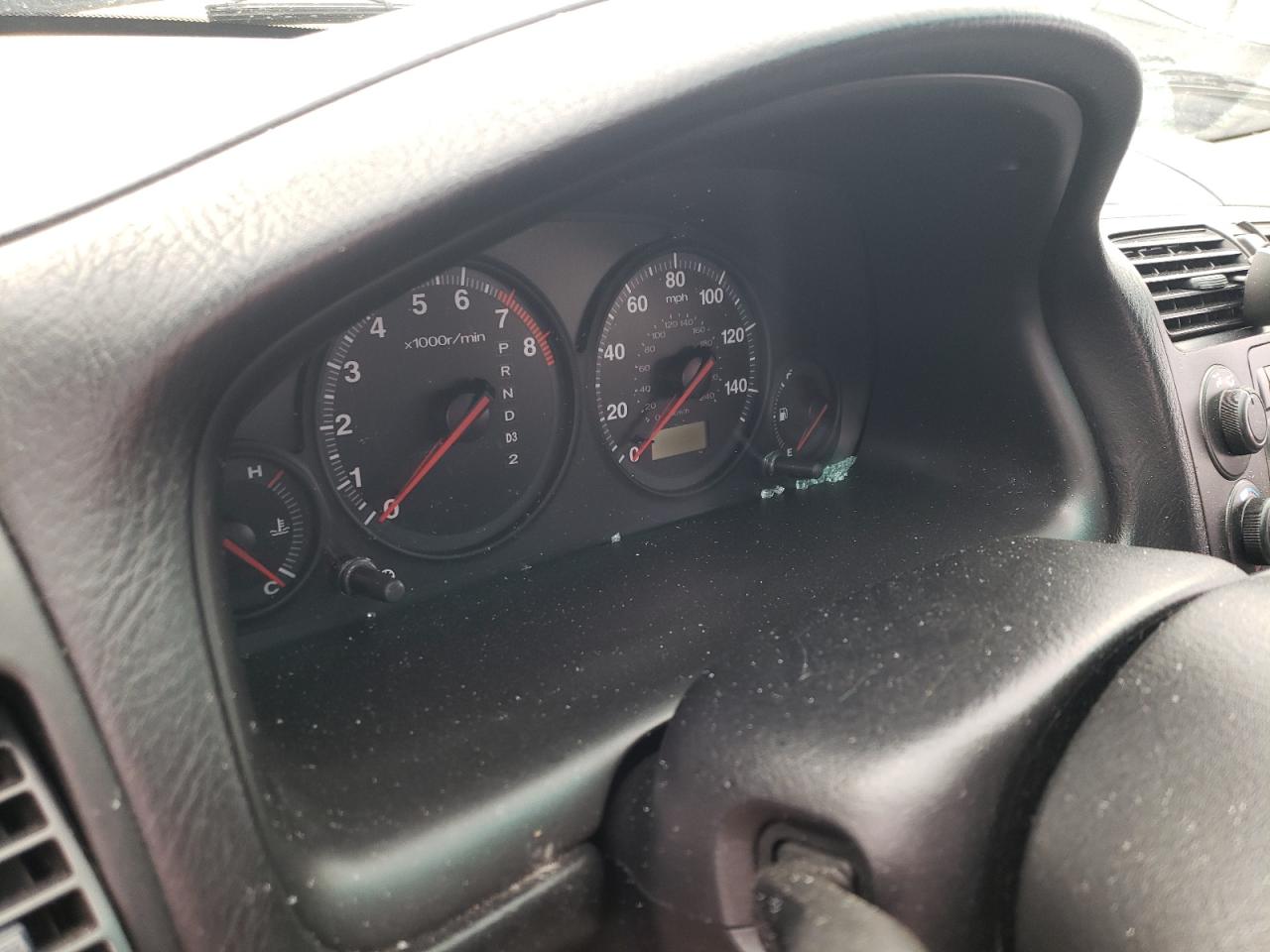 Photo 8 from auction – 2001 HONDA CIVIC LX with VIN 1HGES16541L011352