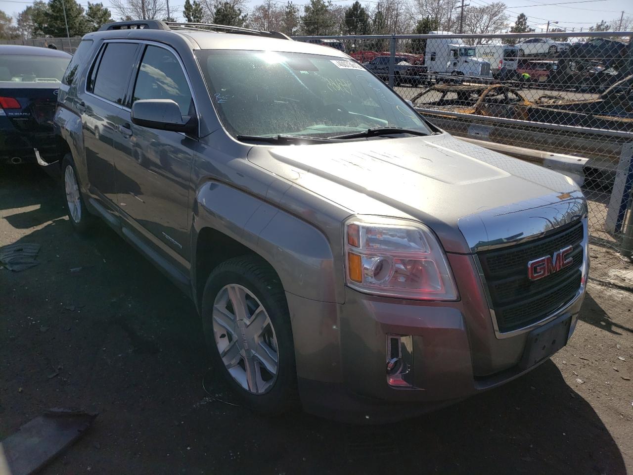 GMC TERRAIN SL 2012 with VIN 2GKFLVE55C6380391 - Photo from auction