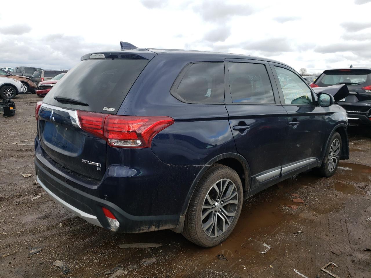 Photo 4 from auction – 2018 MITSUBISHI OUTLANDER with VIN JA4AZ3A32JJ006134