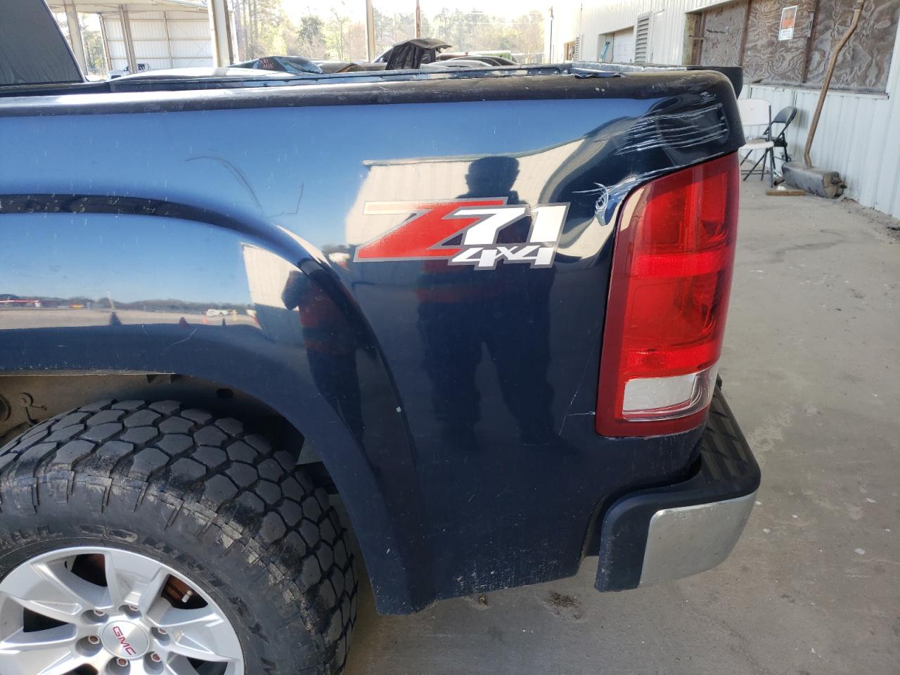 Photo 9 from auction – 2007 GMC NEW SIERRA with VIN 2GTEK13M471520253