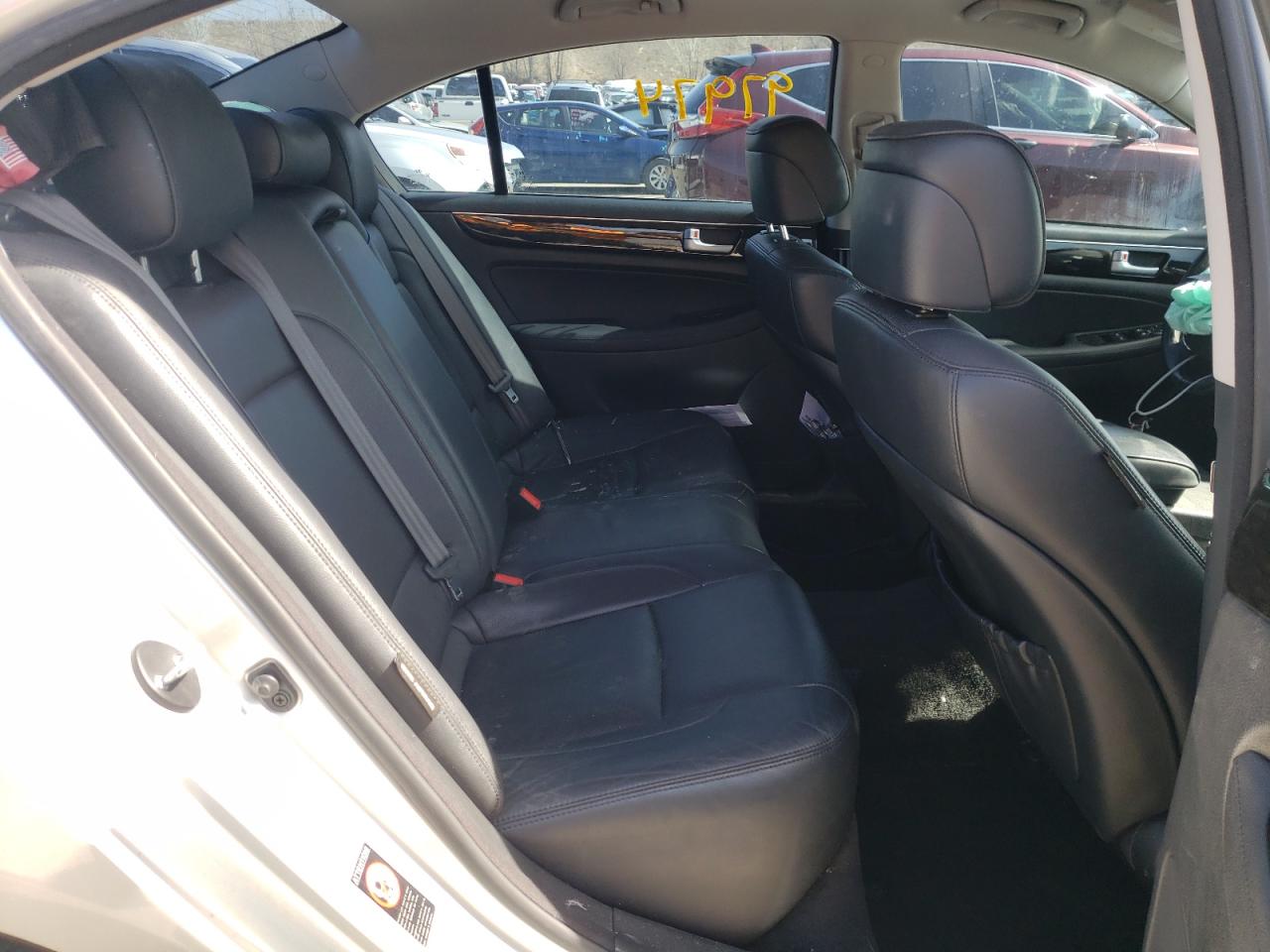 Photo 6 from auction – 2013 HYUNDAI GENESIS 3. with VIN KMHGC4DD3DU236209