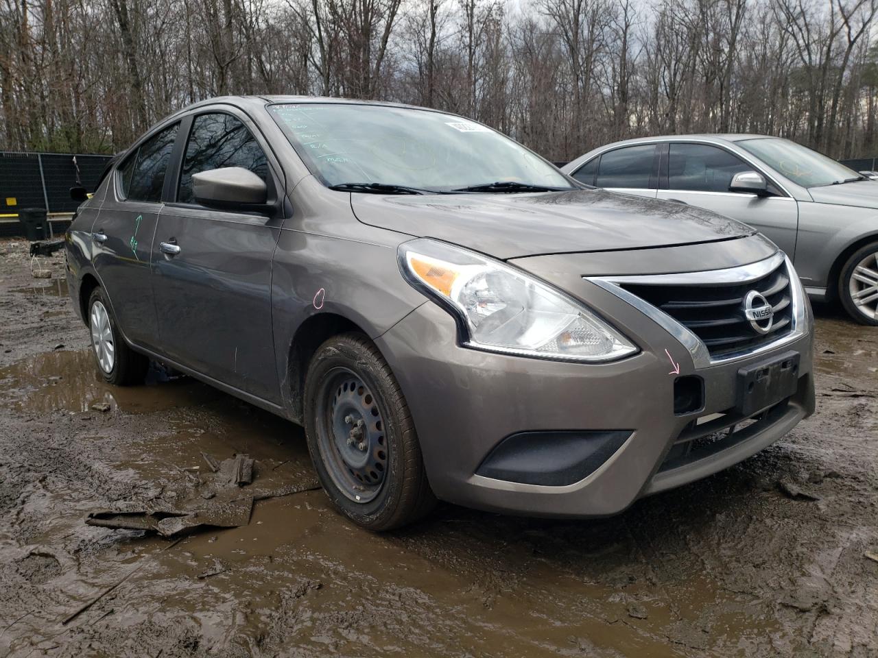 NISSAN VERSA S 2015 с VIN 3N1CN7AP1FL911939 - Фото с аукциона