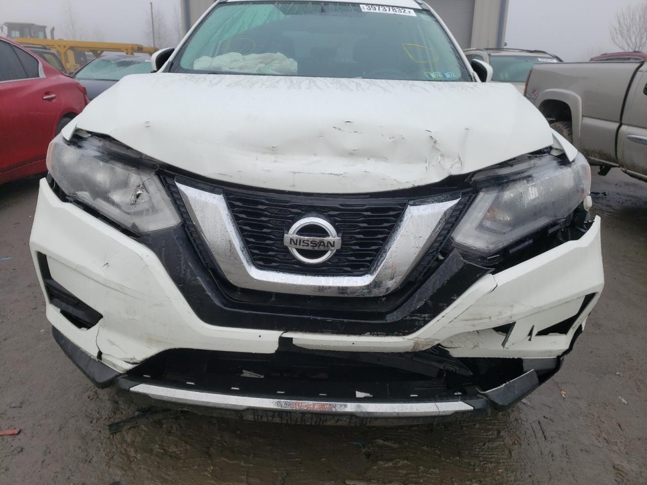 Photo 9 from auction – 2017 NISSAN ROGUE S with VIN KNMAT2MV1HP557421