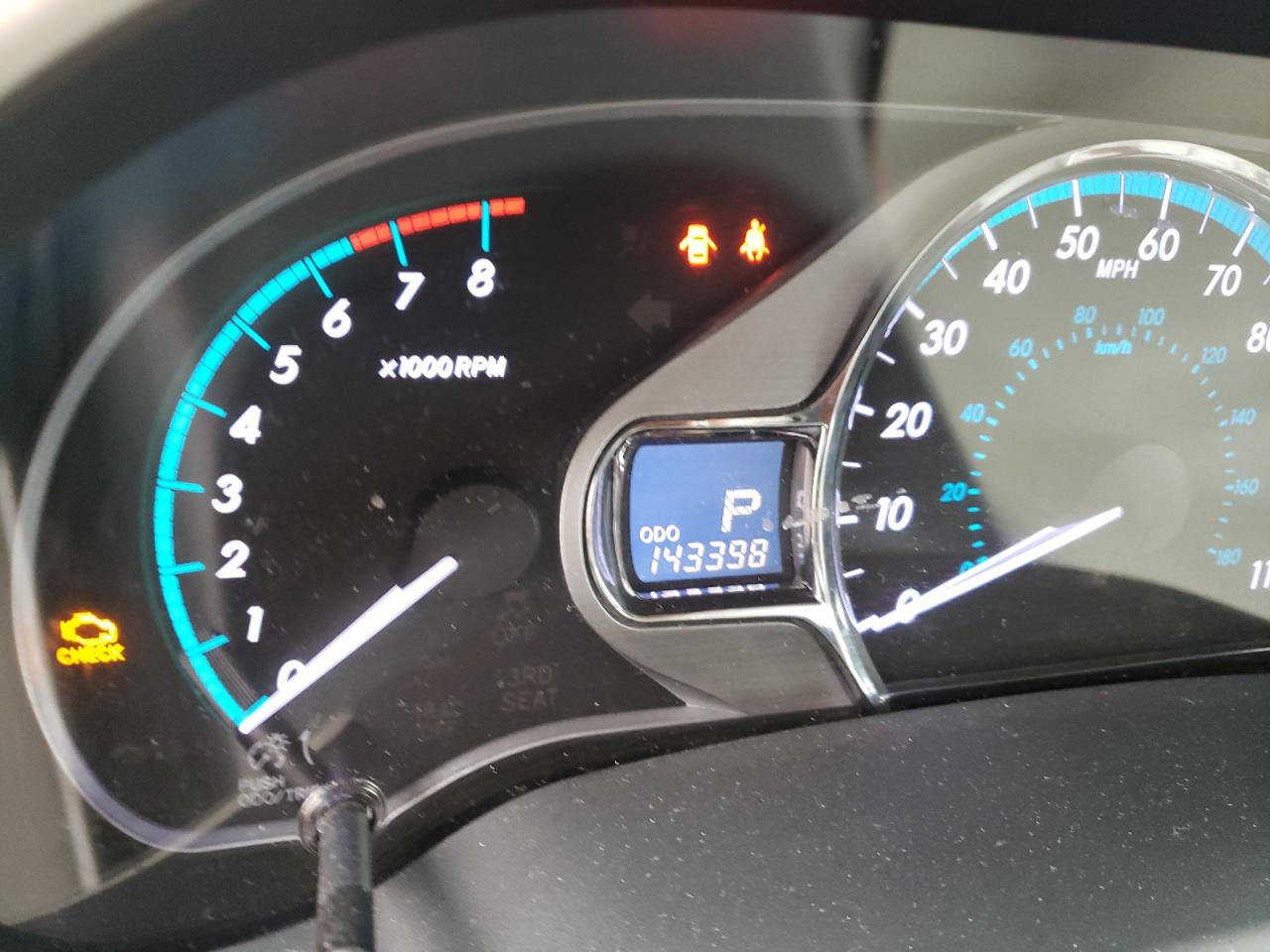 Photo 8 from auction – 2014 TOYOTA SIENNA XLE with VIN 5TDDK3DC2ES082867