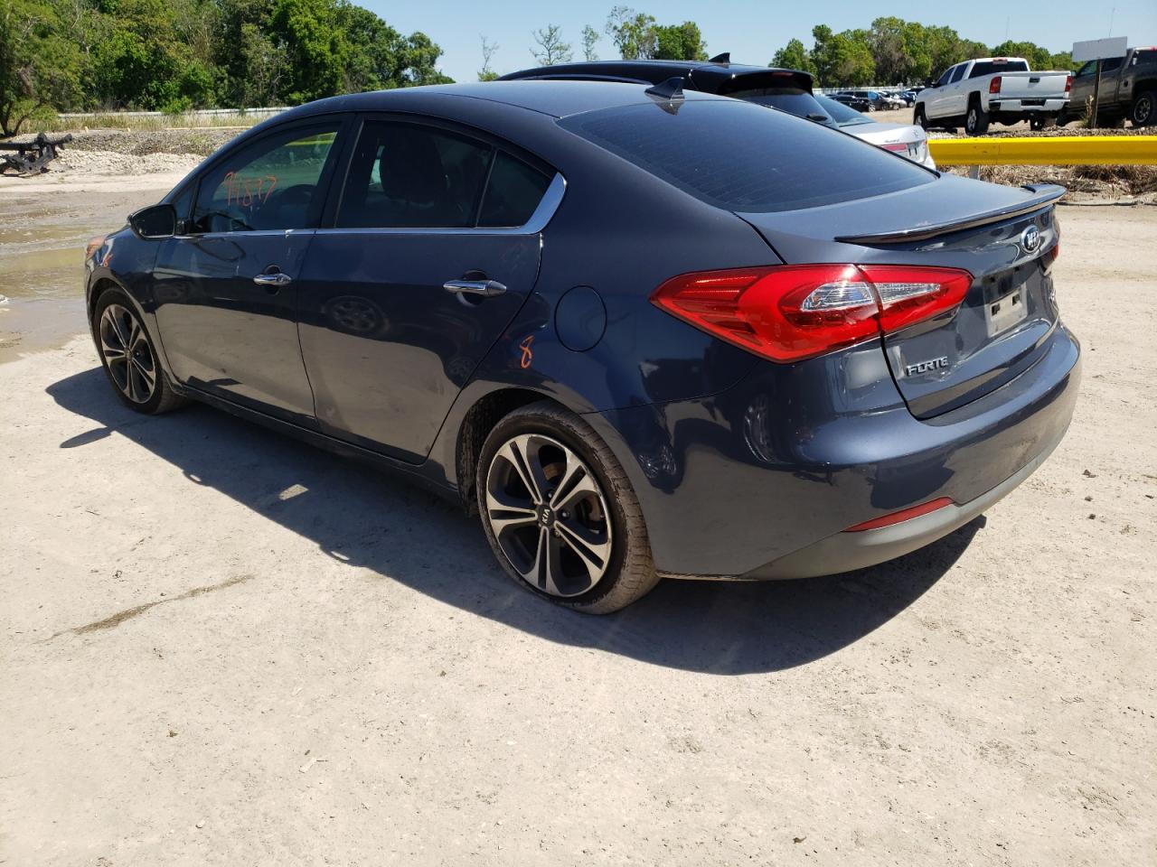 Photo 3 from auction – 2014 KIA FORTE EX with VIN KNAFZ4A8XE5158414