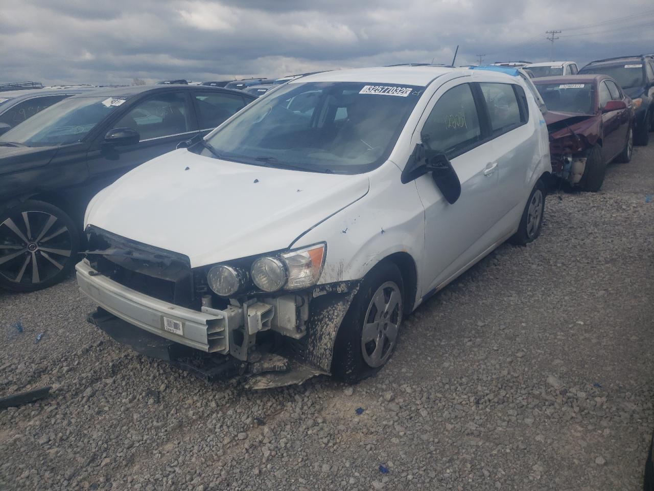 Photo 2 from auction – 2016 CHEVROLET SONIC LS with VIN 1G1JA6SH9G4175592