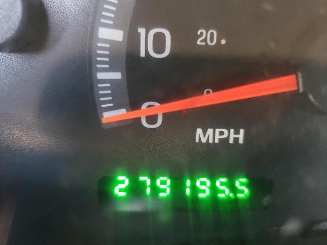 Photo 8 from auction – 2000 FORD F150 with VIN 1FTRX18L5YNB43743
