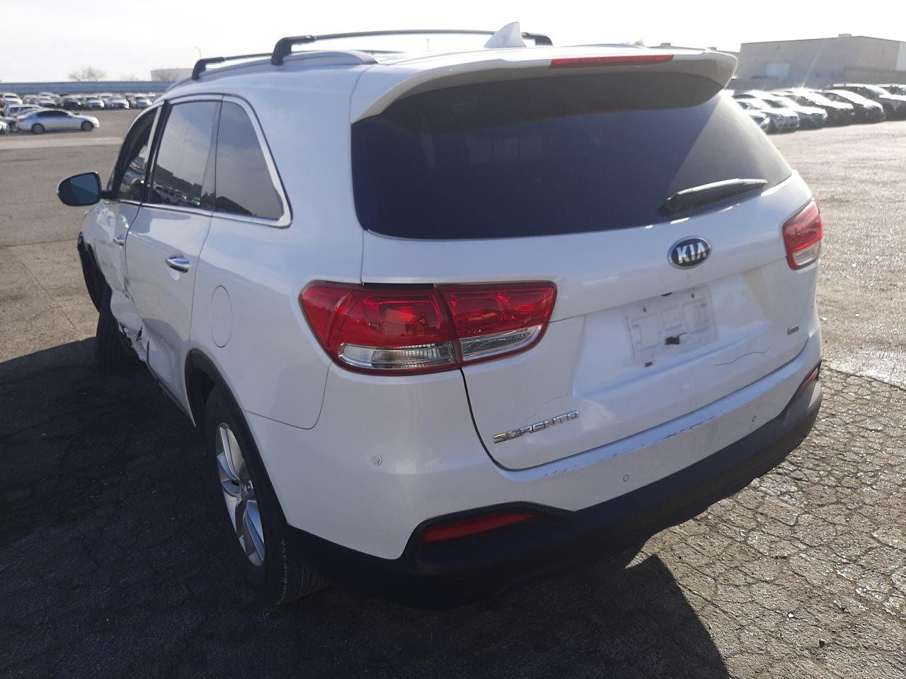 Photo 3 from auction – 2017 KIA SORENTO LX with VIN 5XYPG4A33HG255239