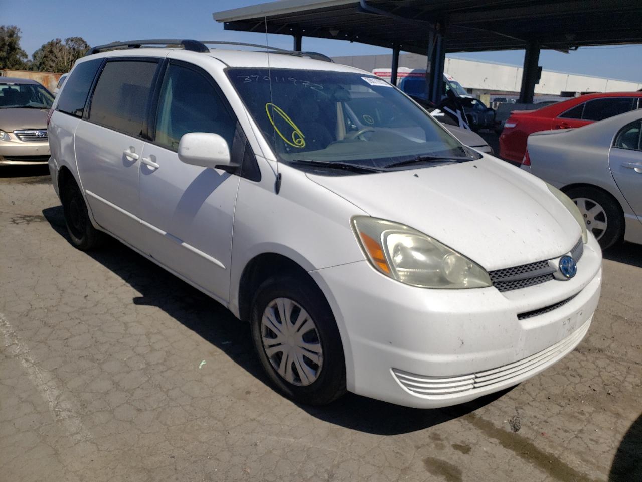 TOYOTA SIENNA CE 2004 with VIN 5TDZA23C34S113644 - Photo from auction