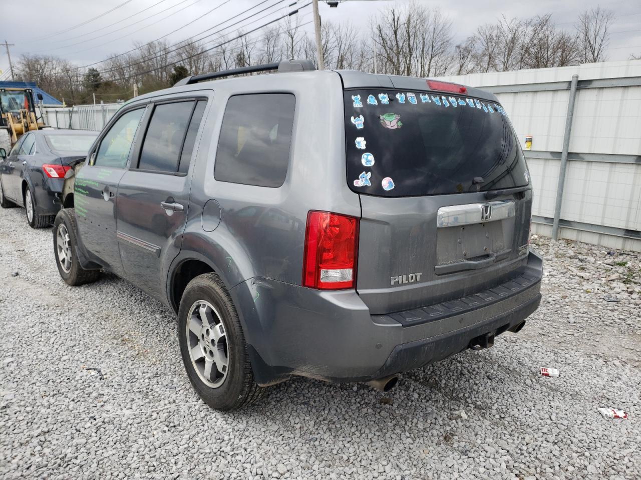 Photo 3 from auction – 2009 HONDA PILOT TOUR with VIN 5FNYF48879B044725
