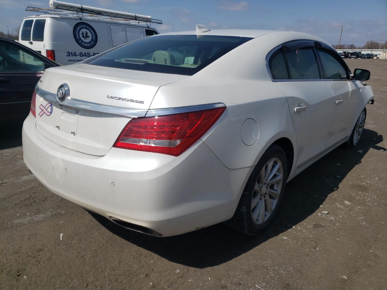 Photo 4 from auction – 2016 BUICK LACROSSE with VIN 1G4GB5G37GF234791