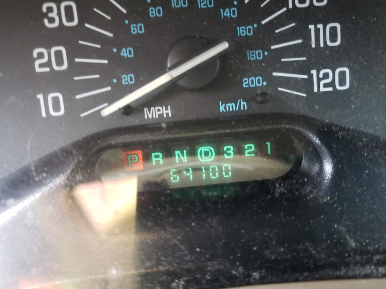 Photo 8 from auction – 2002 BUICK CENTURY CU with VIN 2G4WS52J721235358