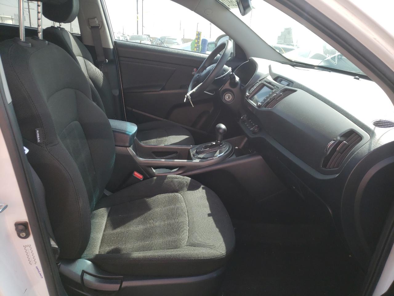 Photo 5 from auction – 2011 KIA SPORTAGE L with VIN KNDPB3A24B7076826