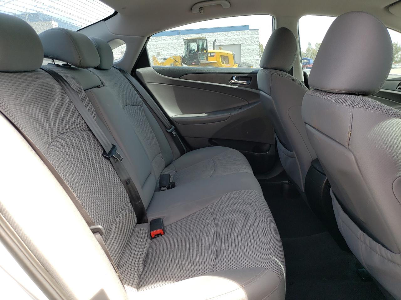 Photo 6 from auction – 2014 HYUNDAI SONATA GLS with VIN 5NPEB4AC5EH834307