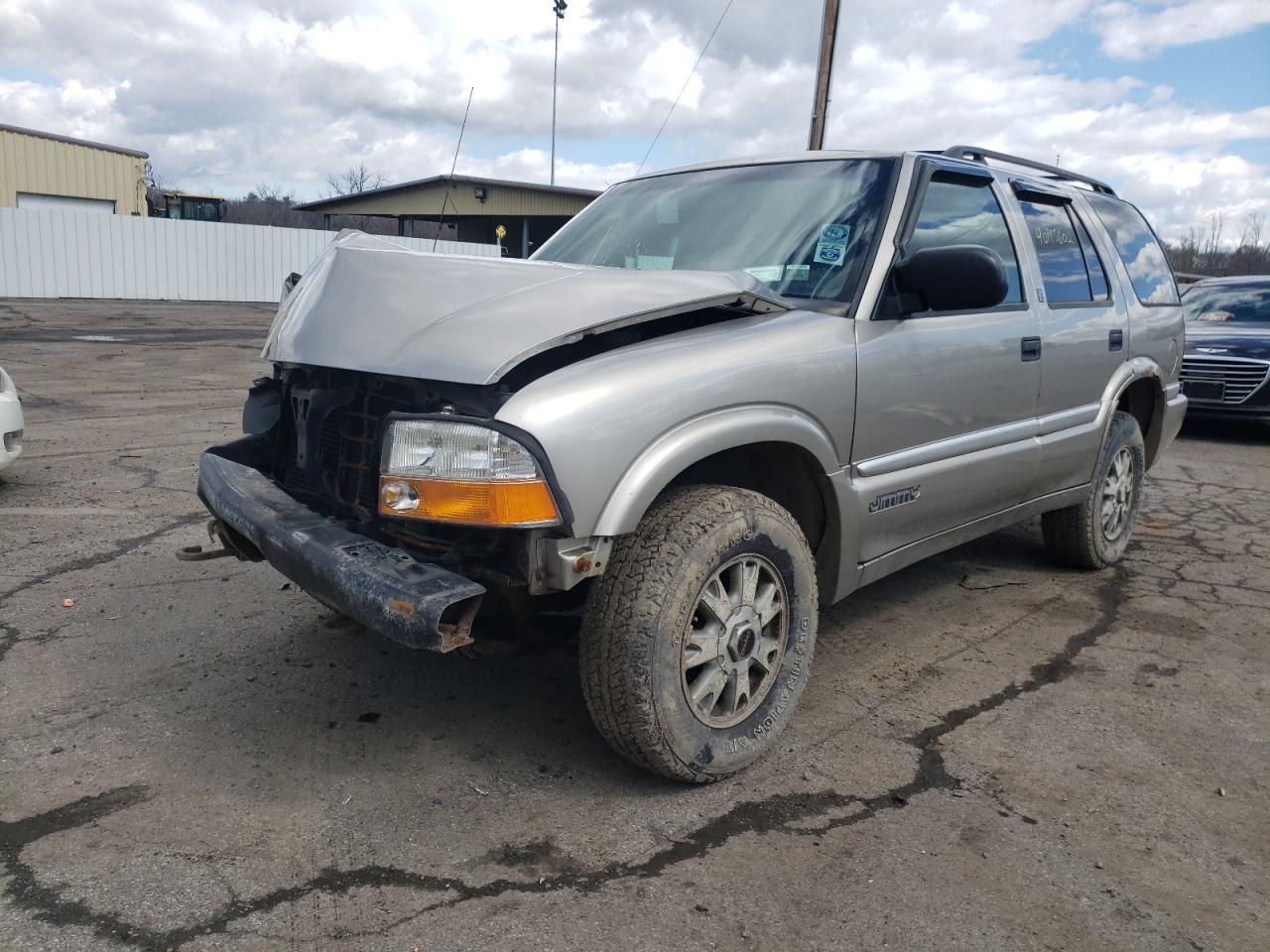 Photo 2 from auction – 2001 GMC JIMMY with VIN 1GKDT13W912172519