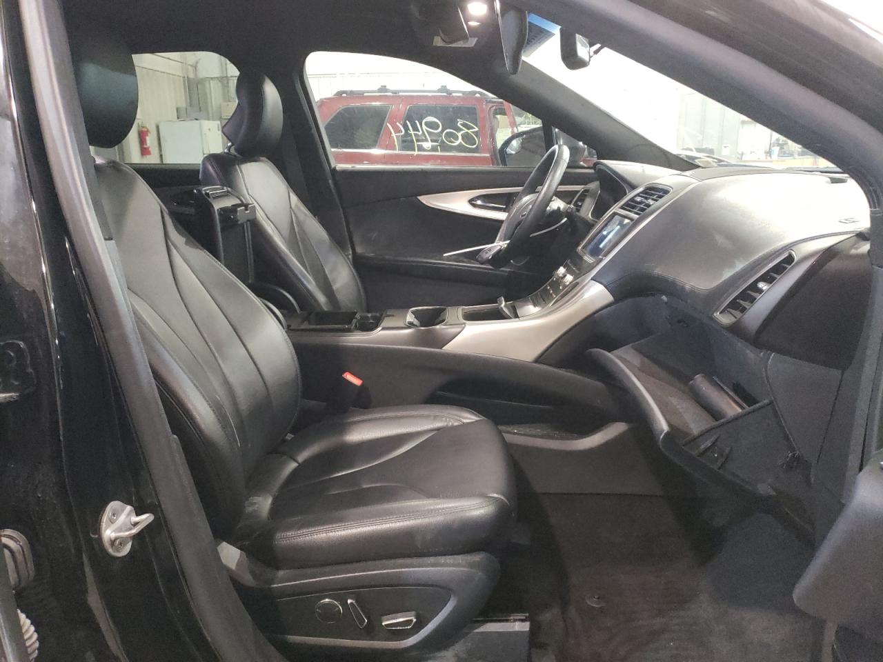 Photo 5 from auction – 2017 LINCOLN MKX PREMIE with VIN 2LMPJ6JRXHBL14776