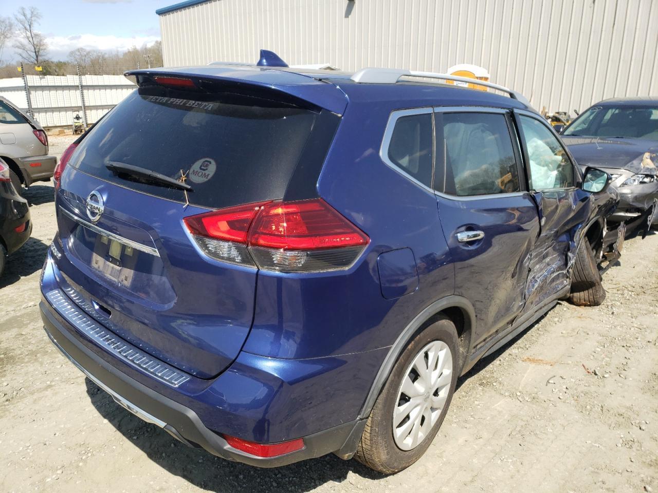 Photo 4 from auction – 2017 NISSAN ROGUE S with VIN JN8AT2MT4HW148824