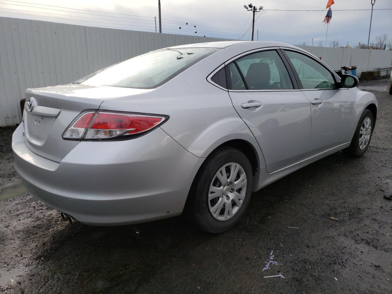 Photo 4 from auction – 2011 MAZDA 6 I with VIN 1YVHZ8BH5B5M11145